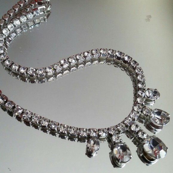Joseph Weisner N.Y. Rhinestone Necklace - Picture 4 of 5